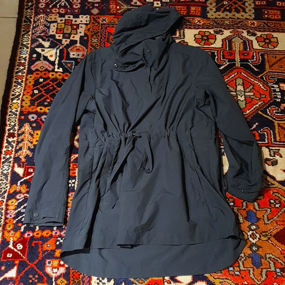 Nau Rain Coat Dark Olive Green Size Medium